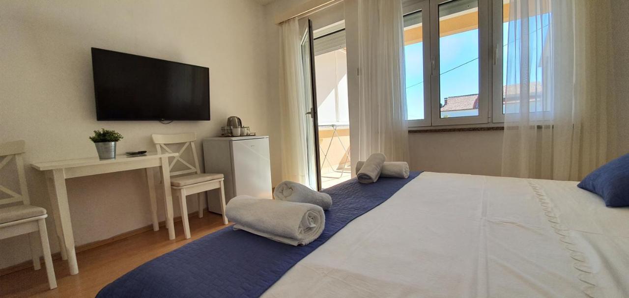 Apartmani Mira Vodice Exteriér fotografie