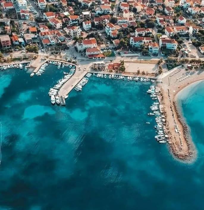 Apartmani Mira Vodice Exteriér fotografie