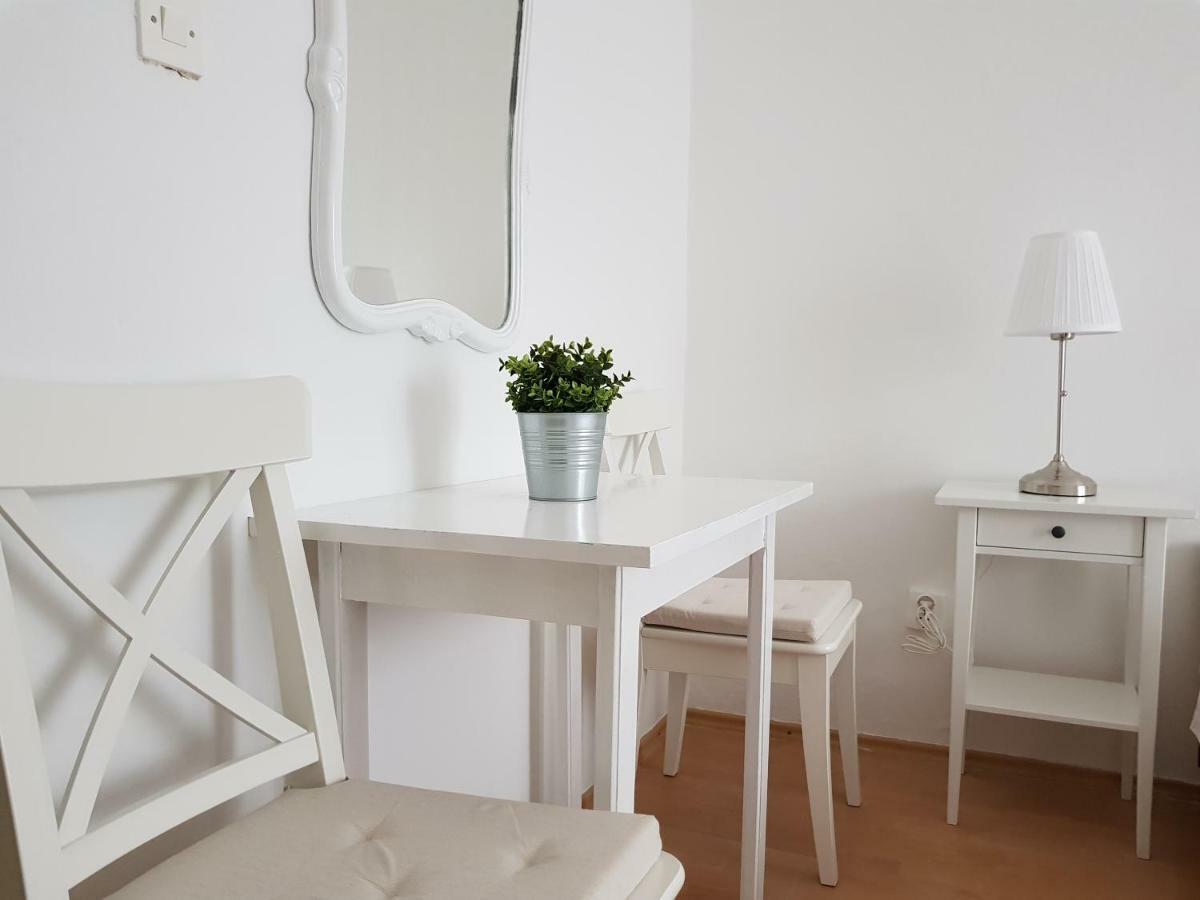 Apartmani Mira Vodice Exteriér fotografie