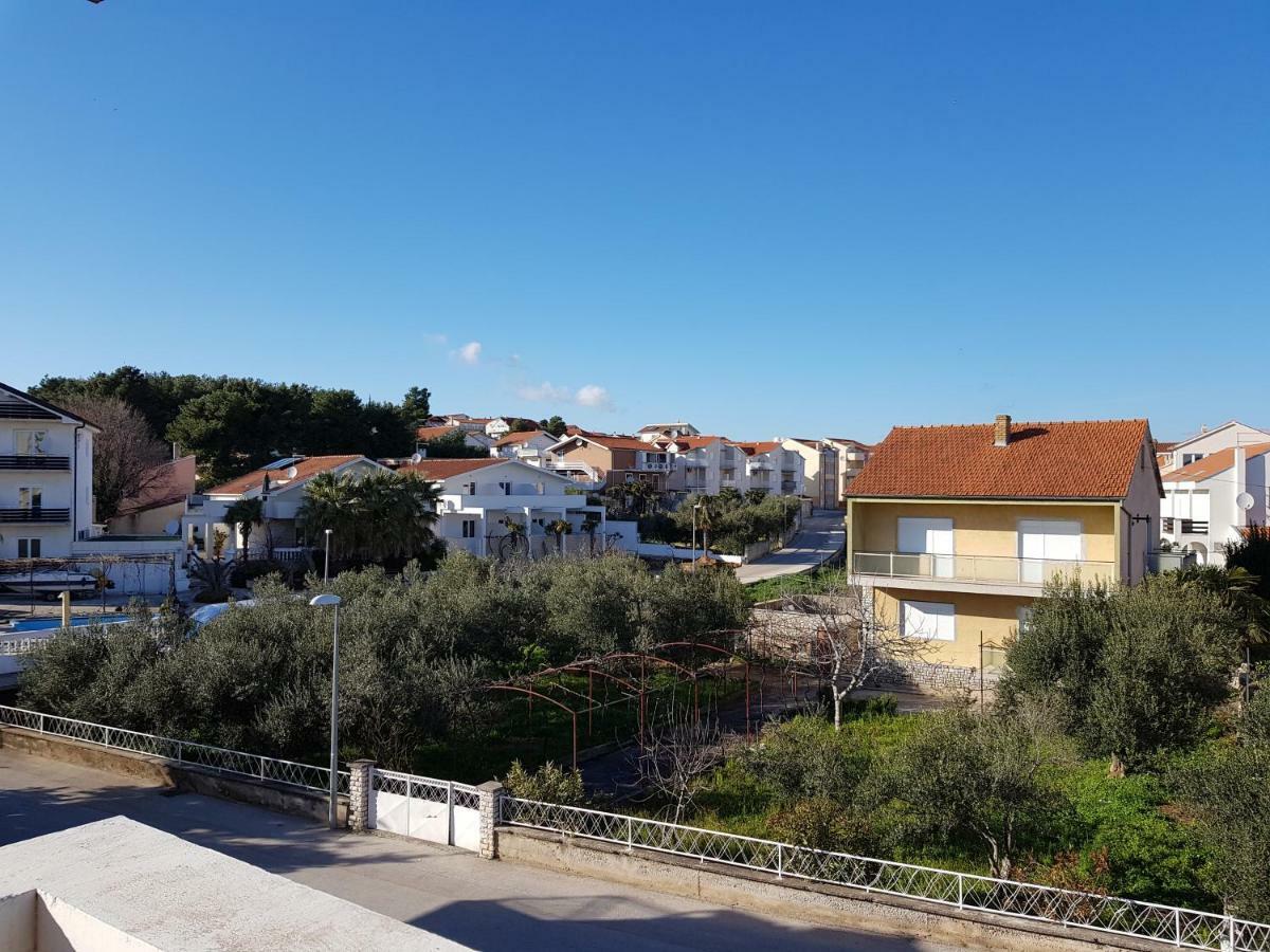 Apartmani Mira Vodice Exteriér fotografie