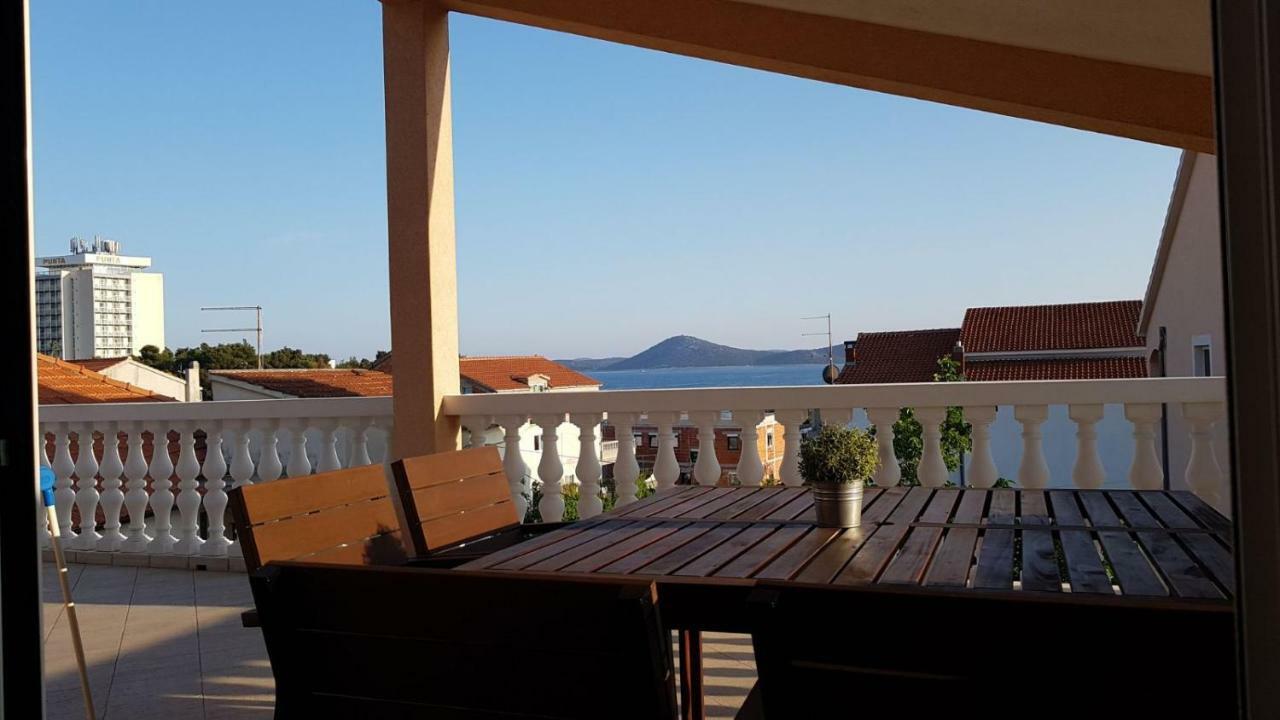Apartmani Mira Vodice Exteriér fotografie
