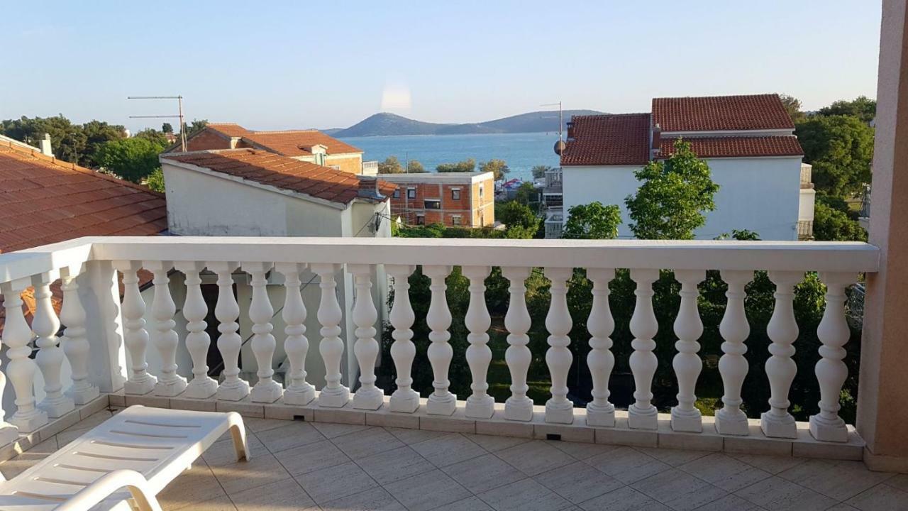 Apartmani Mira Vodice Exteriér fotografie